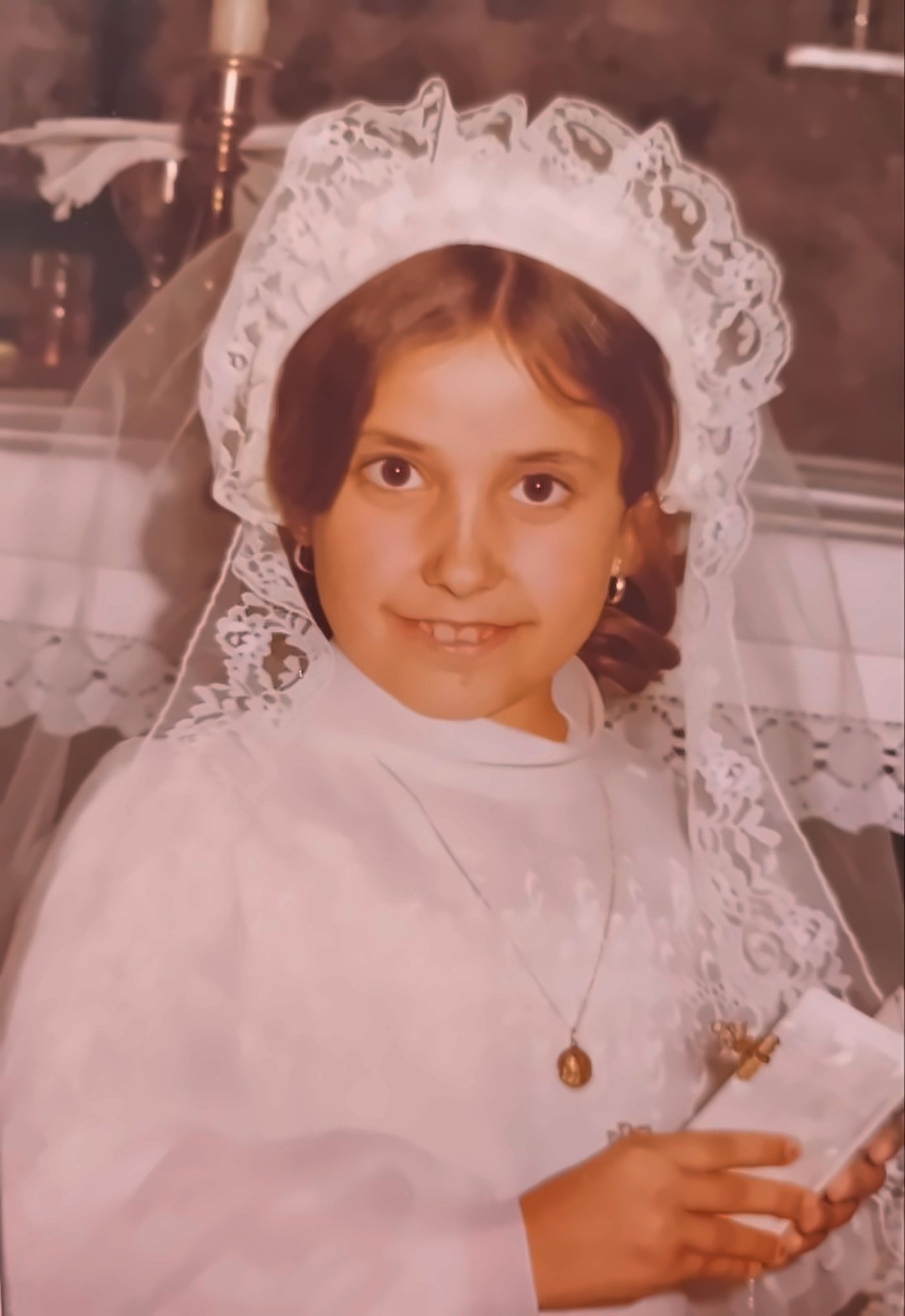 María del Mar de niña, el día de su primera comunión